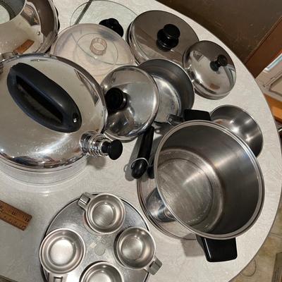 Assorted pots