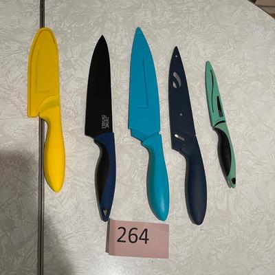 5 Thyme & table knife