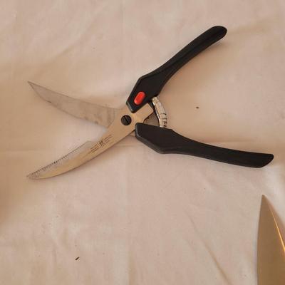 Kitchen Knives and More (K-CE)