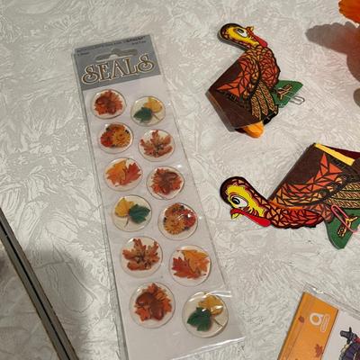 Thanksgiving table decor