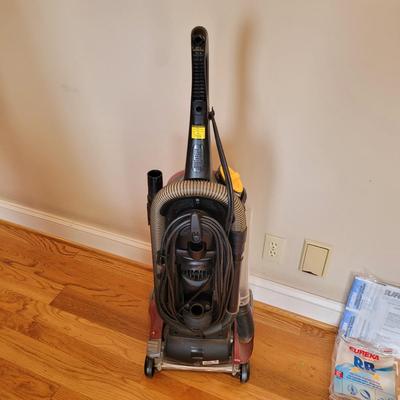 Eureka The Boss SmartVac Vacuum (L-CE)