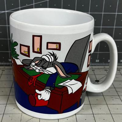 Giant Bugs Bunny MUG 