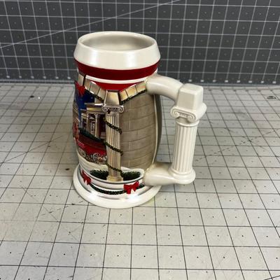 2001 Budweiser Holliday MUG 
