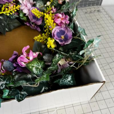 Springy Wreath in a box