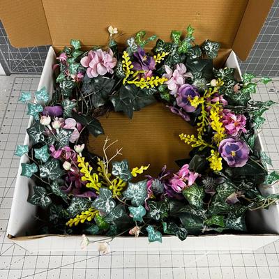 Springy Wreath in a box
