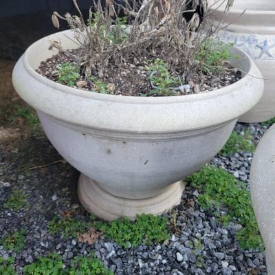 Assorted Planters and a Lion (P-DW)