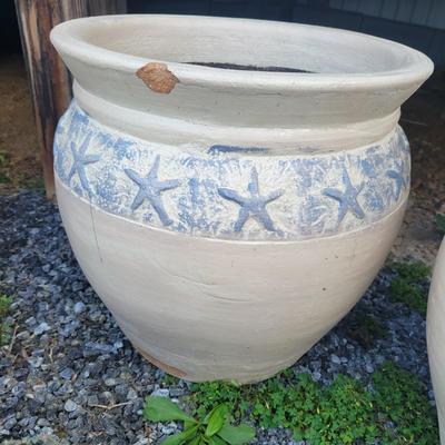 Assorted Planters and a Lion (P-DW)