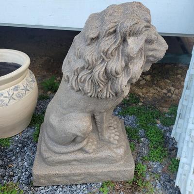 Assorted Planters and a Lion (P-DW)