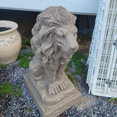 Assorted Planters and a Lion (P-DW)
