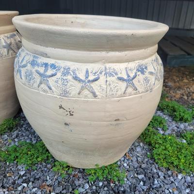 Assorted Planters and a Lion (P-DW)