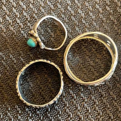 3 vintage small sterling rings