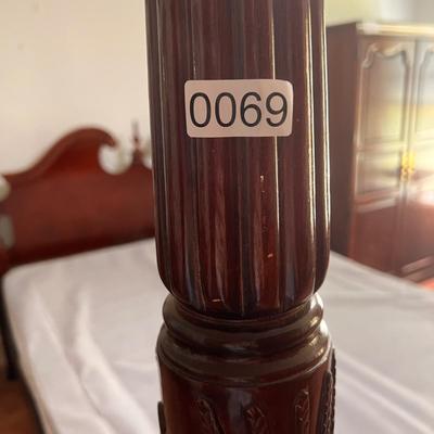 Antique Vntg. 4 Post Chippendale Style Queen Bed Frame