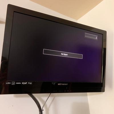 Emerson LED TV with Wall Mount 22"
