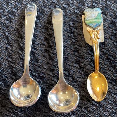 3 tiny spoons