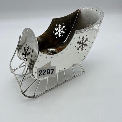 Metal sleigh
