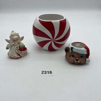 Ceramic Christmas dishes