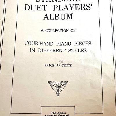 Duet Paino Book 4 handed selections