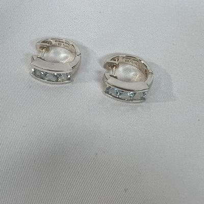 32 Pairs of 925 Earrings and More (B4-MK)