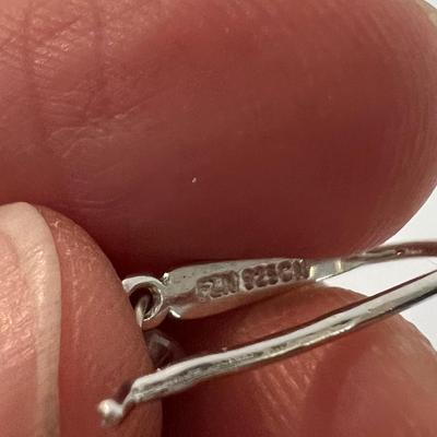 32 Pairs of 925 Earrings and More (B4-MK)