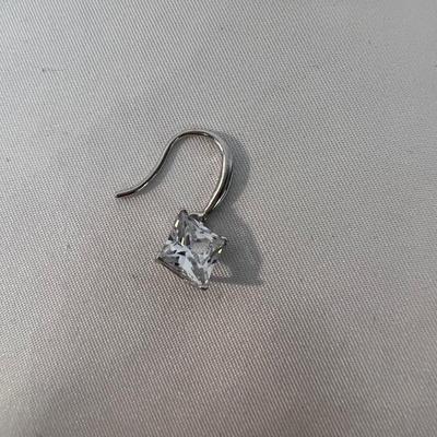 32 Pairs of 925 Earrings and More (B4-MK)