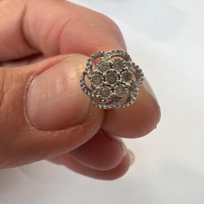 32 Pairs of 925 Earrings and More (B4-MK)