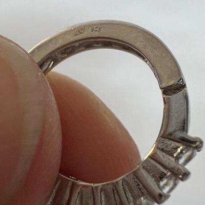 32 Pairs of 925 Earrings and More (B4-MK)