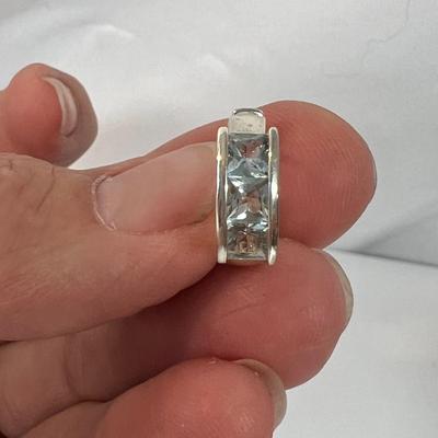 32 Pairs of 925 Earrings and More (B4-MK)