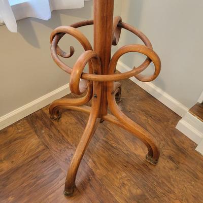 Wooden Coat Tree (M-DW)