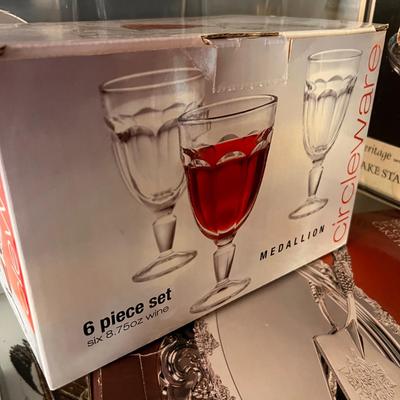 Lot NIB Kitchen Serving Ware - Fostoria, Heritage, Circleware