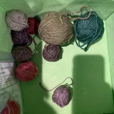 Hand dyed wool fiber yarn