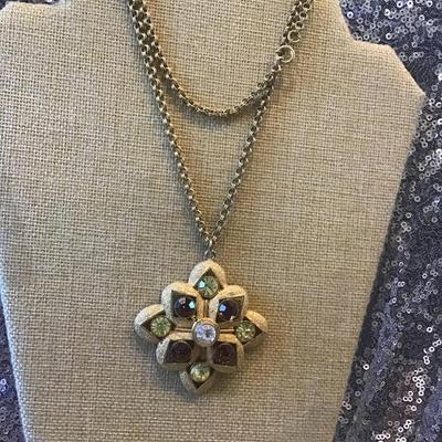 Large vintage, Sarah Coventry pendant necklace