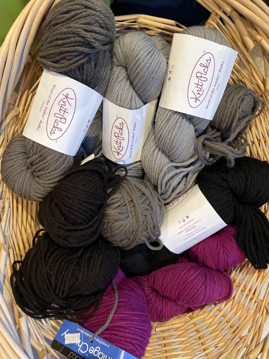 Knit pick wool of the Andes bulky