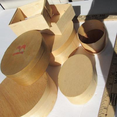 Lot 375: Lot of Small Wood Boxes For Crafting