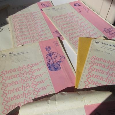 Lot 376:  Large Lot of Vintage Sewing Patterns
