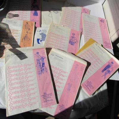 Lot 376:  Large Lot of Vintage Sewing Patterns