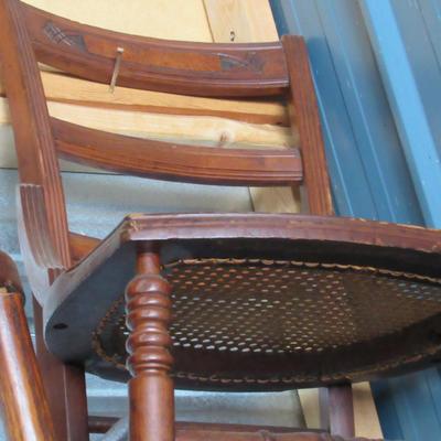 Lot 400: Nice Vintage Cane Seat Chair