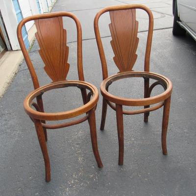 Lot 405:  Set of 3 Matching Fancy Back Antique Chairs