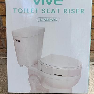 #43: New in Box Seat Riser