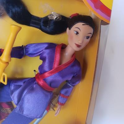 Disney Secret Hero Mulan Doll 18896 Cut Her Hair Barbie Doll 1997 Mattel Never taken out of the box!