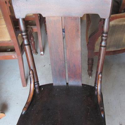 Lot 413: Set of 5 Matching Antique Wood Chairs