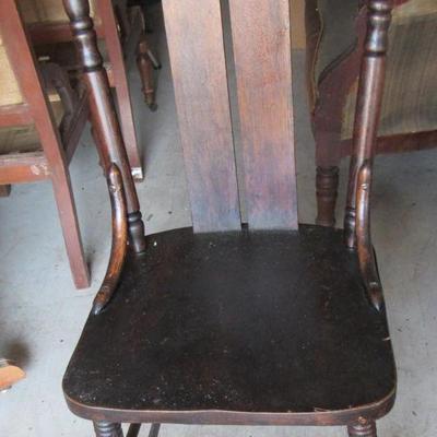 Lot 413: Set of 5 Matching Antique Wood Chairs
