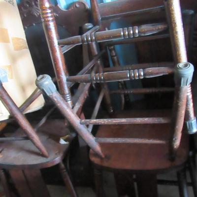 Lot 413: Set of 5 Matching Antique Wood Chairs