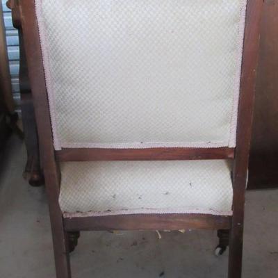 Lot 415:  Nice Antique East Lake Style Chair