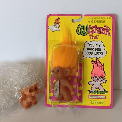 New in package Vintage Genuine Wishnik troll Rub my hair for good luck with white curly hair troll