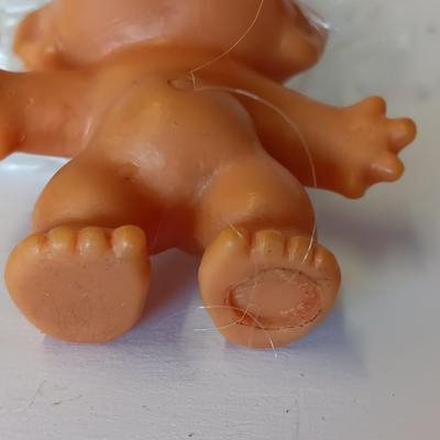 New in package Vintage Genuine Wishnik troll Rub my hair for good luck with white curly hair troll