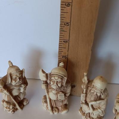 Set of four vintage carved resin Chinese wise men - Mudmen Nice collectibles!