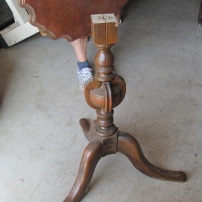 Lot 421: Antique Pie Crust Tilt Top Table To Glue and Put Top Back On