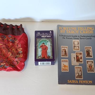 Fortune telling by Tarot Cards Sasha Fenton with The Prediction Tarot deck