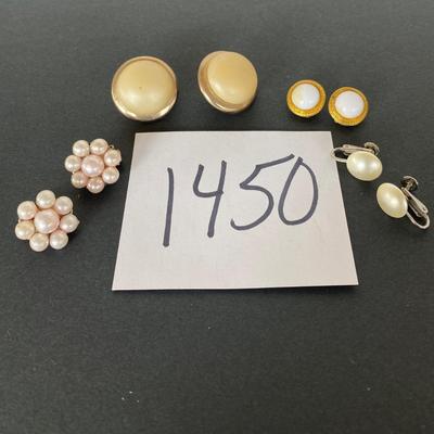 Vintage Clip On Earrings