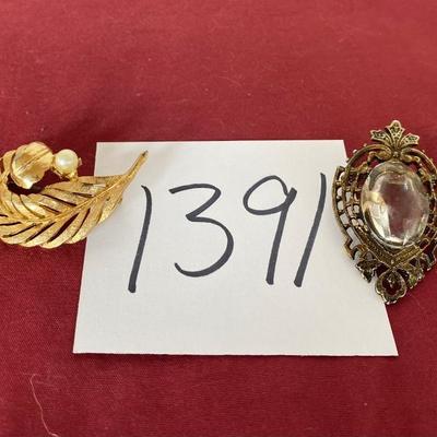 Vintage Brooch Lot